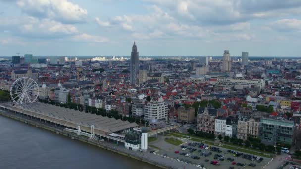 Αεροφωτογραφία Της Παλιάς Πόλης Της Αμβέρσας Στο Βέλγιο Μια Ηλιόλουστη — Αρχείο Βίντεο