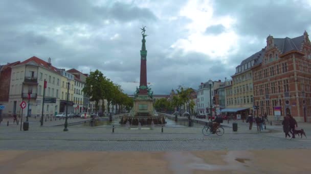 Blick Die Innenstadt Von Brüssel Belgien Einem Sonnigen Sommertag — Stockvideo