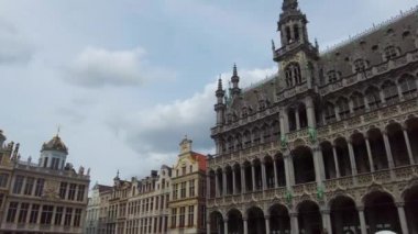 Yazın bir gün Brüksel, Belçika şehir merkezini gezin.