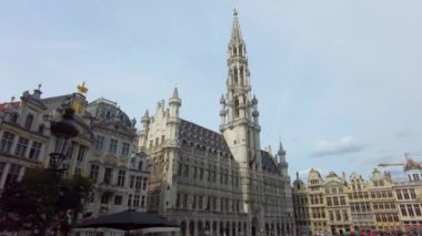 Yazın bir gün Brüksel, Belçika şehir merkezini gezin.