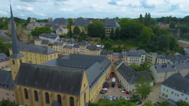 Pan Över Gamla Stan Grund Nedre Delen Staden Luxemburg Molnig — Stockvideo