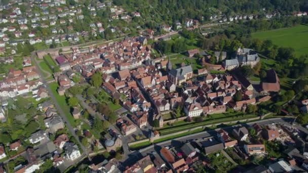 Letecký Pohled Město Buedingen Německu Přilepit Slunné Ráno Pozdním Létě — Stock video