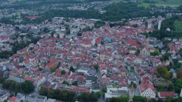 Luftaufnahme Der Stadt Ravensburg Einem Bewölkten Sommertag — Stockvideo