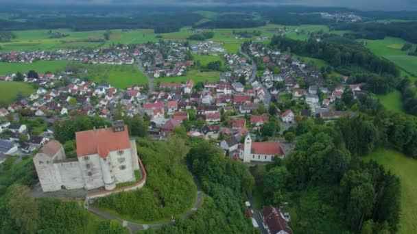 Widok Powietrza Wieś Waldburg Niemczech Pochmurne Popołudnie Latem — Wideo stockowe