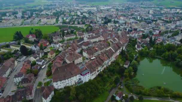 Letecký Pohled Kolem Starého Města Wil Švýcarsku Zatažený Den Létě — Stock video