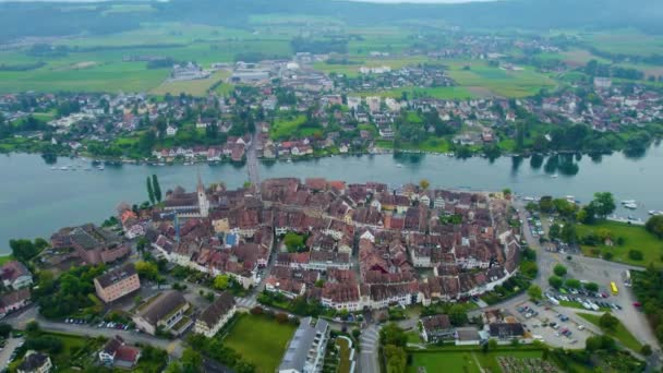 Luchtfoto Van Stad Stein Rhein Zwitserland Een Bewolkte Dag Zomer — Stockvideo