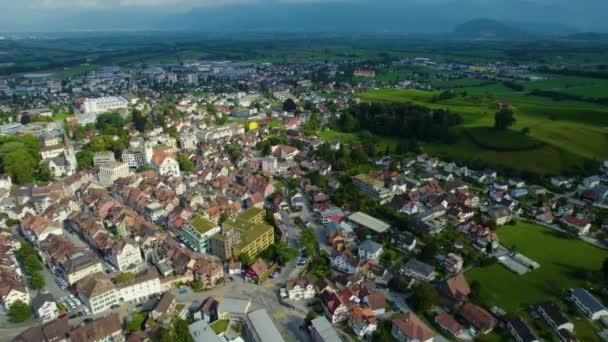Légi Kilátás Város Körül Altstaetten Svájcban Egy Felhős Napon Nyáron — Stock videók