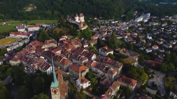 Повітряний Вид Навколо Старого Міста Бургдорф Швейцарії Пізнього Пополудня Влітку — стокове відео