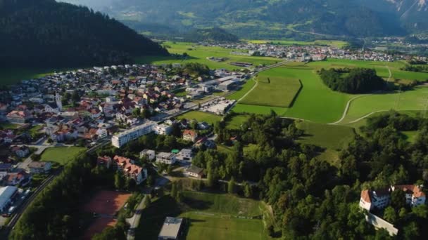 Flygfoto Runt Staden Rhaezuens Schweiz — Stockvideo