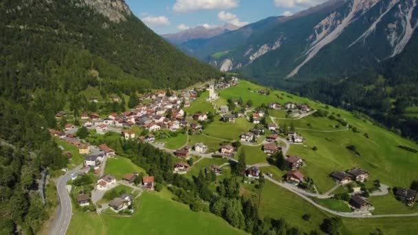 Letecký Pohled Obci Schmitten Švýcarsku Slunečného Letního Dne — Stock video