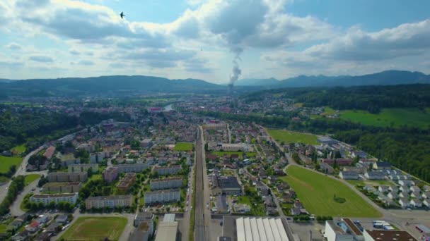 Vue Aérienne Autour Ville Schoenenwerd Suisse Par Une Journée Ensoleillée — Video