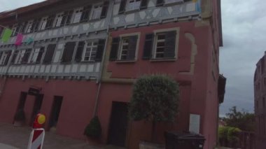 Yazın bulutlu bir günde eski kasaba Bietigheim-Bissingen 'in taklitleri..