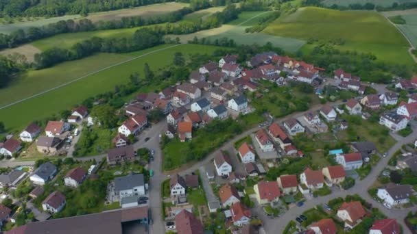 Vista Aérea Cidade Distrito Sachsenheim Alemanha Dia Ensolarado Verão — Vídeo de Stock
