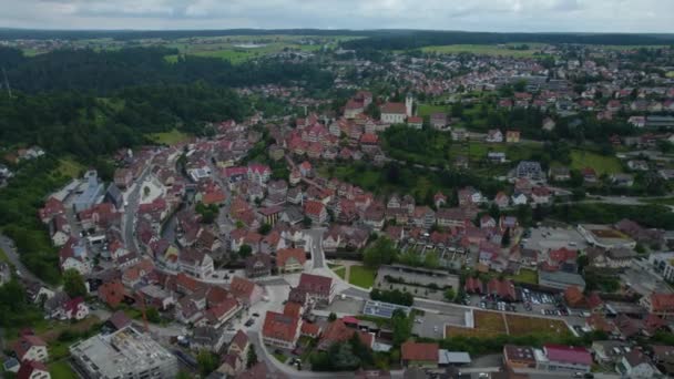 Vue Aérienne Autour Une Vieille Ville Sud Allemagne Par Une — Video