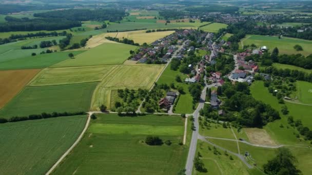 Almanya Daki Oberschwarzach Köyünün Etrafındaki Hava Manzarası Baharın Güneşli Bir — Stok video