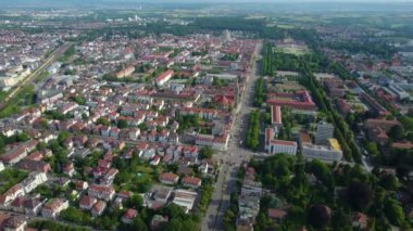 Baharda güneşli bir günde Almanya 'nın Ludwigsburg kentinin hava manzarası