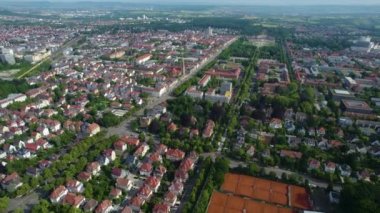 Baharda güneşli bir günde Almanya 'nın Ludwigsburg kentinin hava manzarası