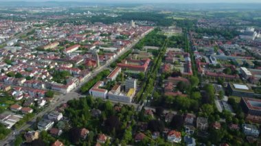 Baharda güneşli bir günde Almanya 'nın Ludwigsburg kentinin hava manzarası