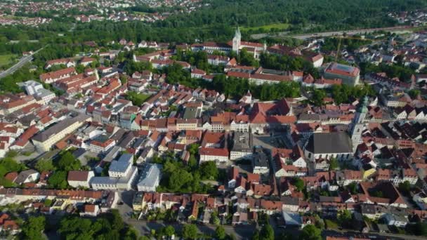 Almanya Freising Şehrinin Hava Manzarası Güneşli Bir Bahar Öğleden Sonrasında — Stok video