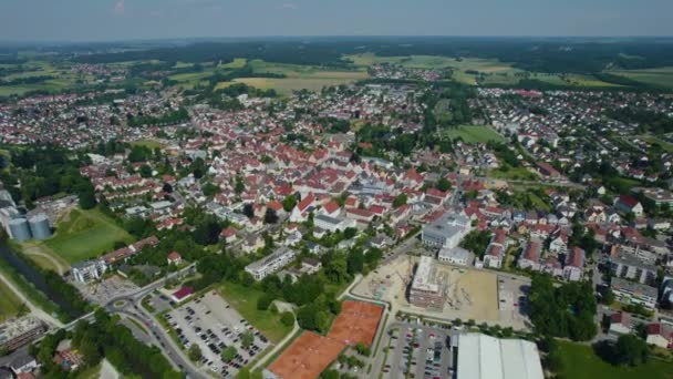 Widok Lotu Ptaka Miasto Aichach Niemczech Bawaria Słoneczny Wiosenny Dzień — Wideo stockowe