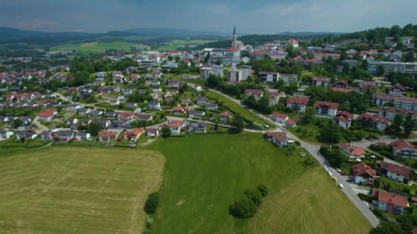 Flygfoto Runt Staden Waldkirchen Tyskland Bayern Solig Eftermiddag Våren — Stockvideo