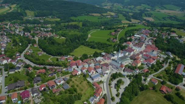 Widok Lotu Ptaka Wokół Miasta Perlesreut Niemczech Bawaria Słoneczne Popołudnie — Wideo stockowe