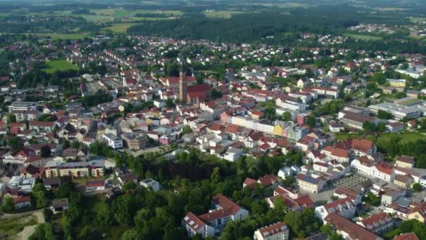 Widok Lotu Ptaka Wokół Miasta Eggenfelden Niemczech Bawaria Słoneczne Popołudnie — Wideo stockowe