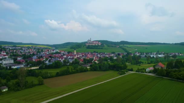 Widok Lotu Ptaka Wokół Miasta Niemczech Bawaria Słoneczne Popołudnie Wiosną — Wideo stockowe