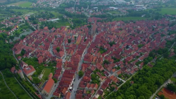在春天阳光灿烂的日子里 德国巴伐利亚一个城市周围的空中景观 — 图库视频影像