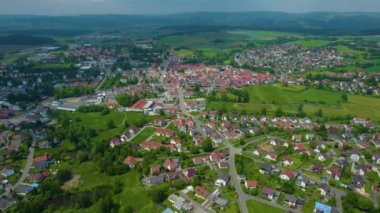 Almanya 'nın havadan görünüşü, güneşli bir baharda öğleden sonra Bavyera..