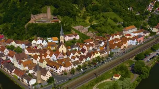 Luftaufnahme Einer Altstadt Süddeutschland Einem Sonnigen Frühlingstag — Stockvideo