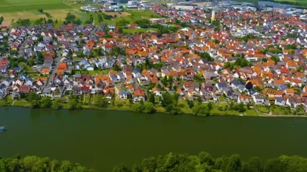 德国巴伐利亚一个古城的空中景观 春日阳光明媚 — 图库视频影像