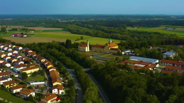 Almanya Muhldorf Şehrinin Havadan Görünüşü Bavyera Güneşli Bir Bahar Gününde — Stok video