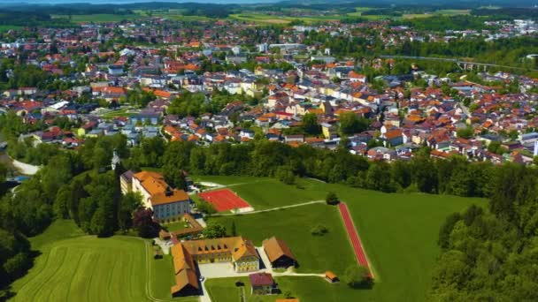 Widok Lotu Ptaka Miasto Traunstein Niemczech Bawaria Słoneczny Wiosenny Dzień — Wideo stockowe