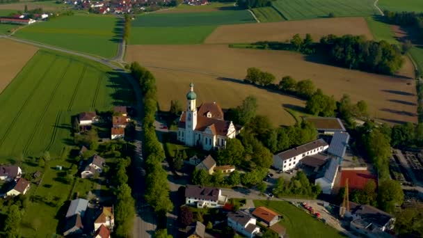 在阳光明媚的春天 德国巴伐利亚市中心的空中景观 — 图库视频影像