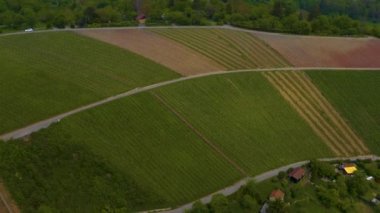 Yazın güneşli bir günde Almanya 'nın Stuttgart kentindeki hava manzarası