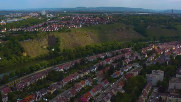 夏天阳光灿烂的日子 德国斯图加特市周围的空中景观 — 图库视频影像
