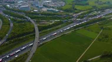 Leonberg Almanya 'sındaki otoban üçgeninin hava görüntüsü.