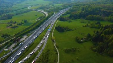 Leonberg Almanya 'sındaki otoban üçgeninin hava görüntüsü.