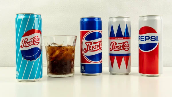 Kuala Lumpur Malaysia Oct 2022 Pepsi Drink Cans Special Anniversary — Stock Photo, Image