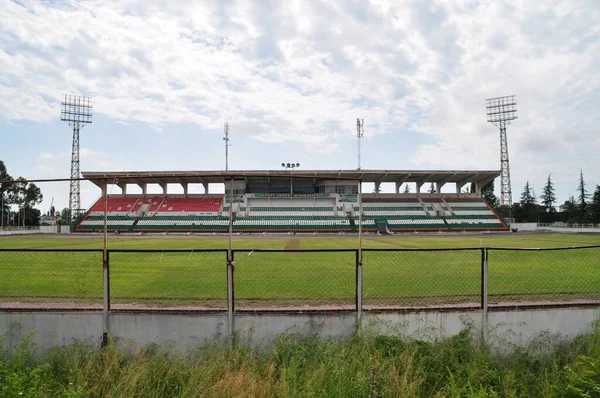 アブハジアのスフミにある共和党スタジアムのメインスタンド — ストック写真