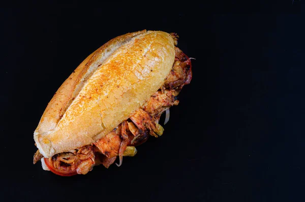 Chicken Doner Kebab Hamburger Bun Doner Kebab Bread Wooden Board — Stok fotoğraf