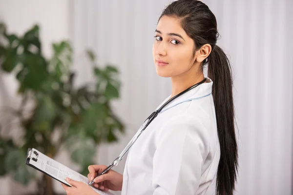 Doctor Indian — Stock Photo, Image