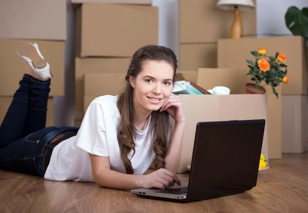 Haus zieht um — Stockfoto