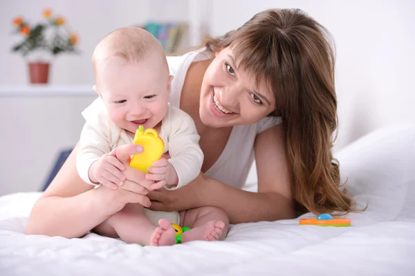 Baby and Mom — Stock Photo, Image
