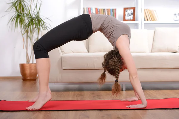 Fitness em casa — Fotografia de Stock