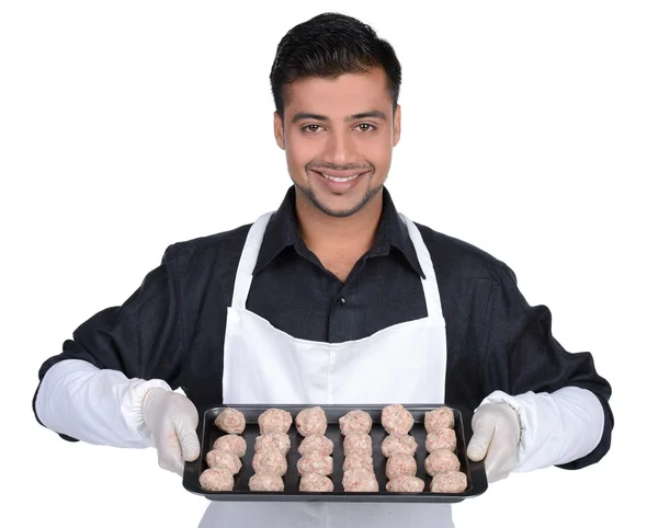 Carniceiro Profissional Segurando Carne Vermelha Chef Mostrando Comida Prato Sorrindo — Fotografia de Stock