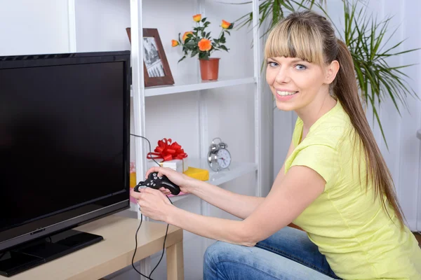 Woman At Home — Stock Photo, Image