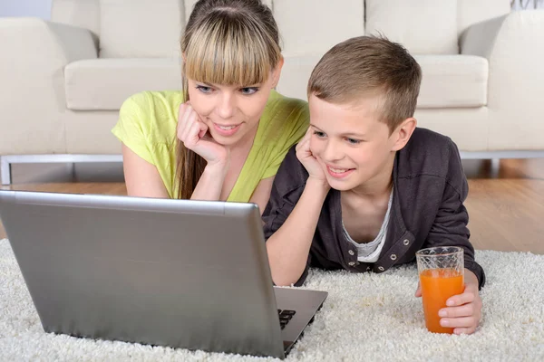 Mother And Son At Home — Stock Photo, Image