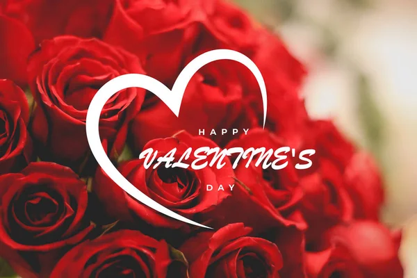 Mutlu sevgililer günü kutlama kartları ve kırmızı güller